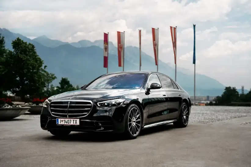 Mercedes-Limousine für den Flughafentransfer Innsbruck nach Serfaus