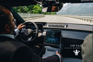 Vip Taxi professioneller Chauffeur / Fahrer